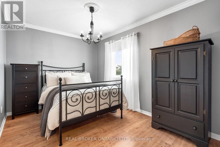 29518194/41-golders-green-lane/longfields/ottawa/ontario/K2J5G2_33