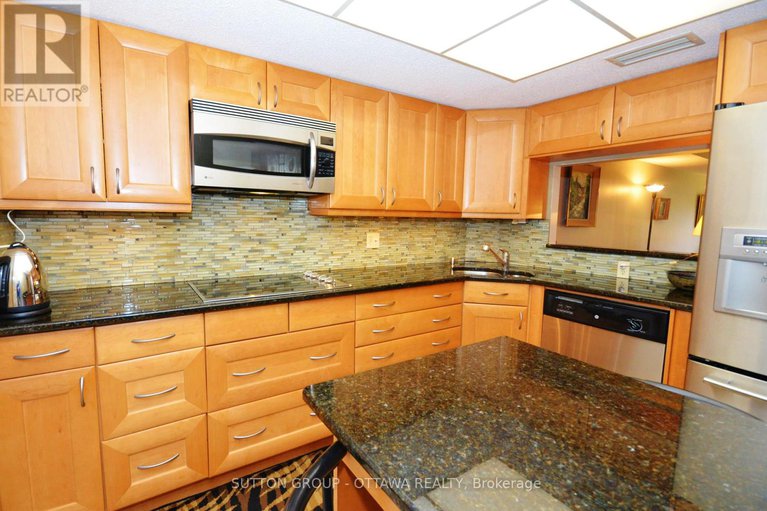 28975182/unit-62-261-botanica-private/civic-hospital/ottawa/ontario/K1Y4P9_11