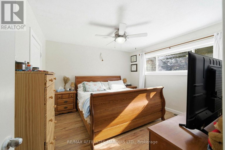 29337110/29-johnson-crescent/long-sault/south-stormont/ontario/K0C1P0_16