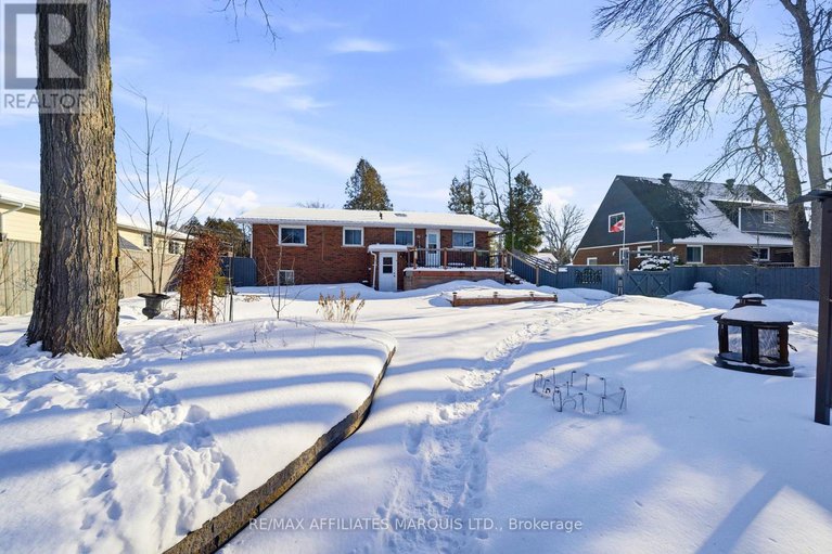 29323072/21-spruce-street/ingleside/south-stormont/ontario/K0C1M0_43