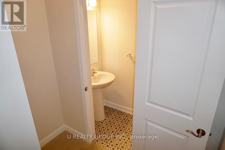 29048684/634-corporal-private/blossom-parkkemp-parkfindlay-creek/ottawa/ontario/K1X0M7_4