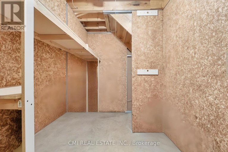 29295430/2500-lookout-drive/cumberland-ridge/ottawa/ontario/K4C1S3_23