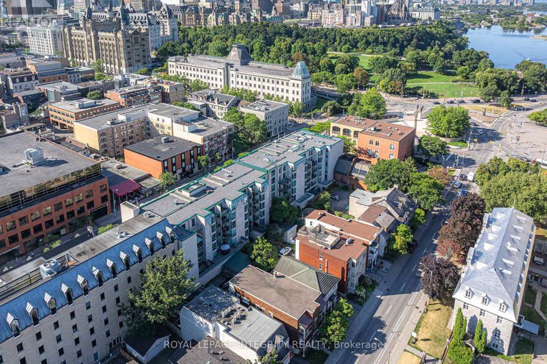 28787338/217-35-murray-street/lower-townbyward-market/ottawa/ontario/K1N9M5_35