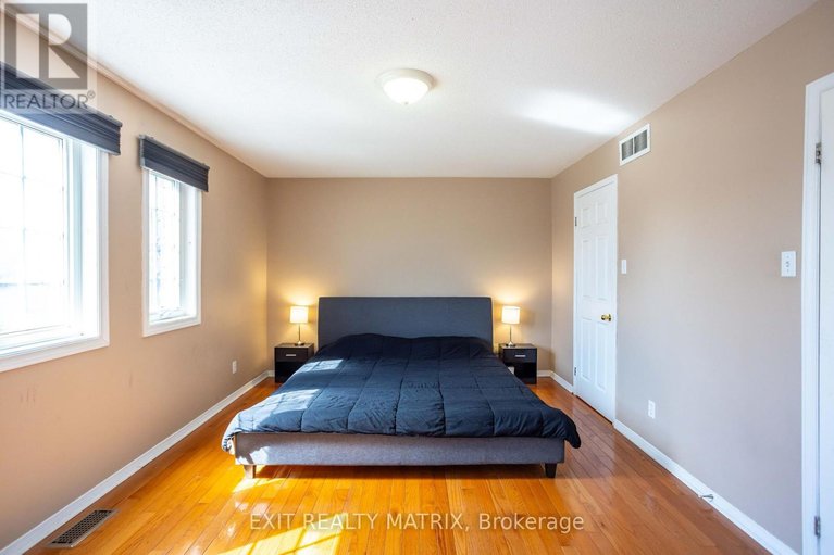 29648463/1458-shawinigan-street/fallingbrookridgemount/ottawa/ontario/K4A2N2_24