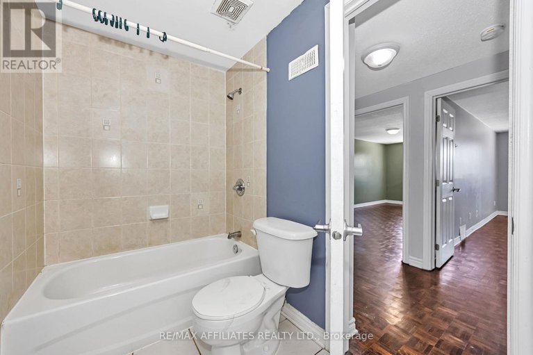 29181830/67-392-garden-glen-private/meadowlandscrestview/ottawa/ontario/K2G1E4_28