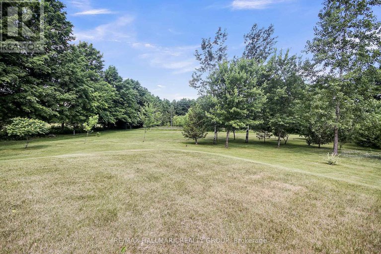 28543028/6942-gallagher-road/rideau-twp-s-of-reg-rd-6-w-of-mccordick-rd/ottawa/ontario/K0A2T0_13