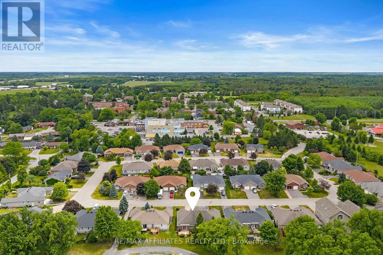 29107287/54-dr-gordon-crescent/kemptville/north-grenville/ontario/K0G1J0_35