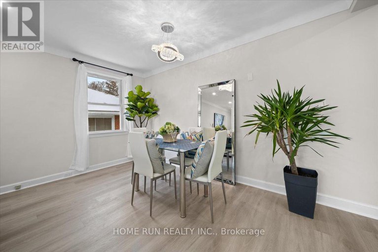 27817510/841-iroquois-road/mckellar-heightsglabar-park/ottawa/ontario/K2A3N3_4