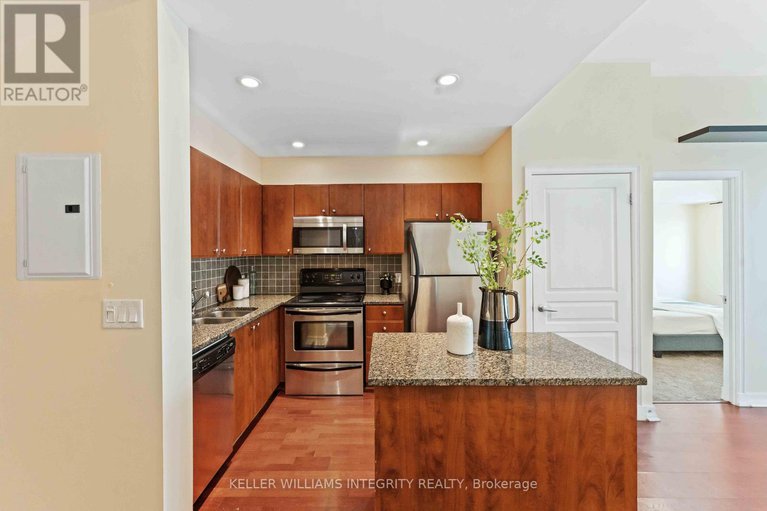28316259/1206-200-besserer-street/sandy-hill/ottawa/ontario/K1N0A7_7