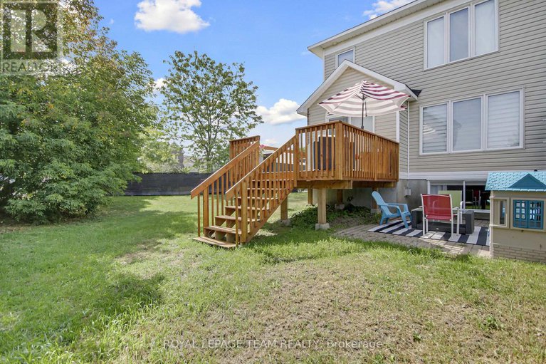 28882622/2001-dunollie-crescent/morgans-grantsouth-march/ottawa/ontario/K2W1H5_42