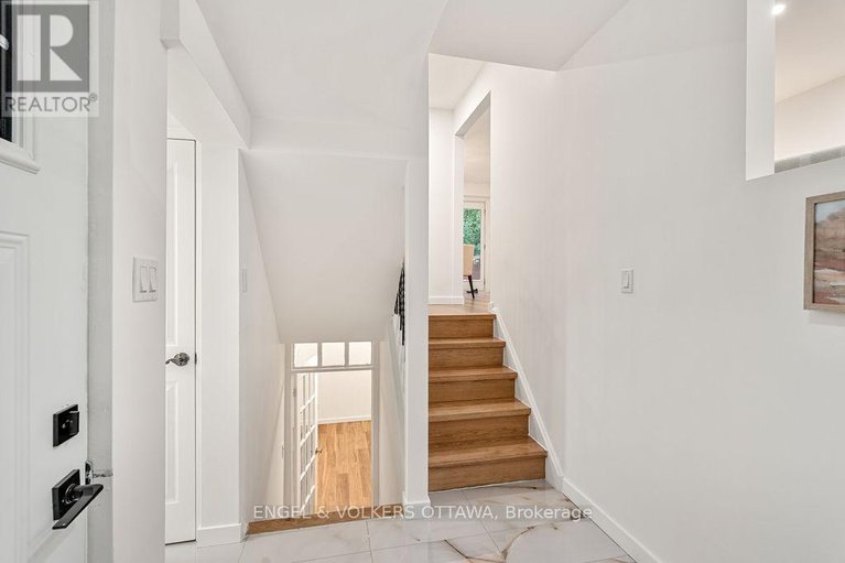 29144441/12-bayside-private/mooneys-bayriverside-park/ottawa/ontario/K1V9R3_33