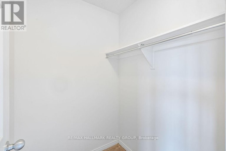 28555725/217-vision-street/riverside-southgloucester-glen/ottawa/ontario/K4M0B5_25