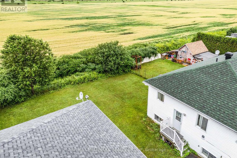 28598494/1013-jacynthe-street/hawkesbury/hawkesbury/ontario/K6A3V9_12