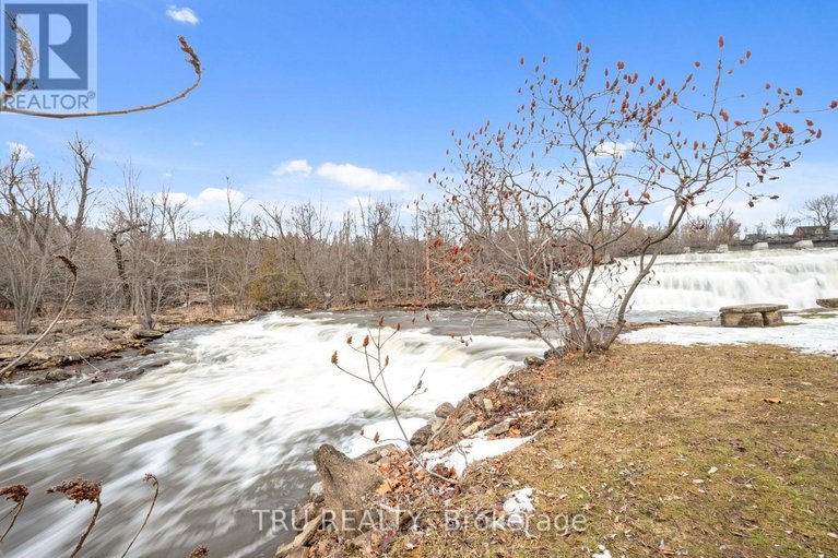 29555386/308-1-rosamond-street-e/almonte/mississippi-mills/ontario/K0A1A0_46