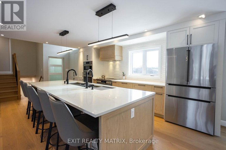 28341963/2418-rideau-road/riverside-south/ottawa/ontario/K1X1B2_12