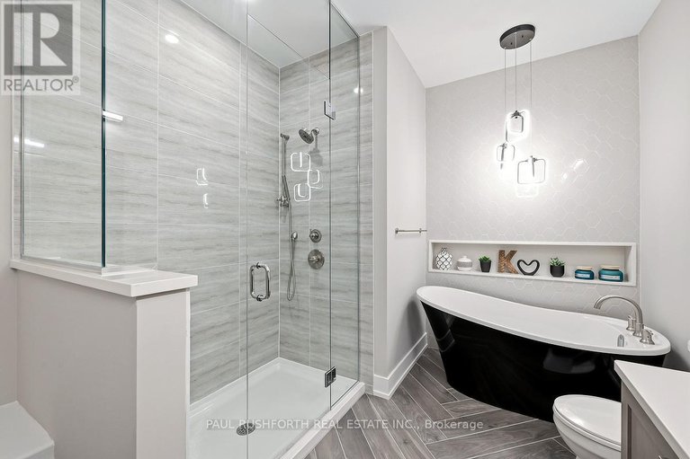 29329318/114-dun-skipper-drive/blossom-parkkemp-parkfindlay-creek/ottawa/ontario/K1X0G2_19