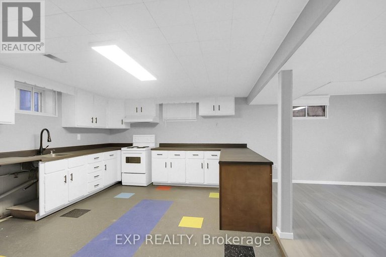 29465694/2247-miramichi-street/kenson-park/ottawa/ontario/K2C0Z1_11