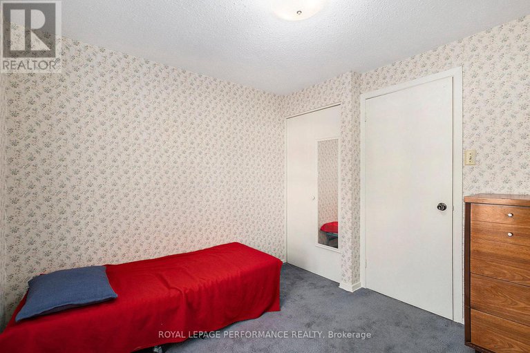28960465/1842-playfair-drive/playfair-park/ottawa/ontario/K1H5S1_25