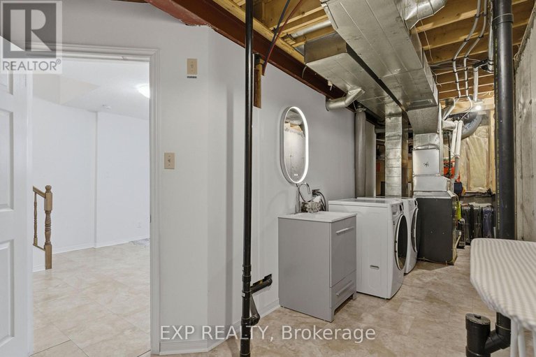 29423088/92-stonebriar-drive/centrepointe/ottawa/ontario/K2G5Y1_33