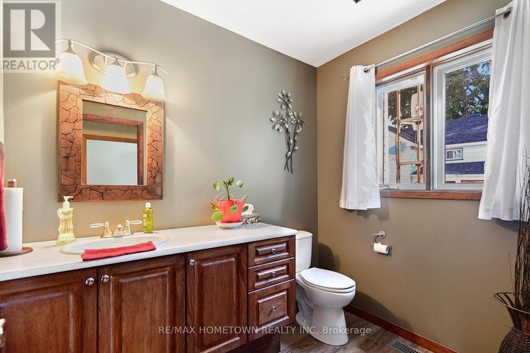 28970416/12402-county-road-18-road/south-dundas-williamsburgh-twp/south-dundas/ontario/K0C2H0_13