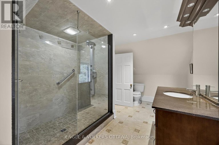 28738761/233-strathburn-street/almonte/mississippi-mills/ontario/K0A1A0_35