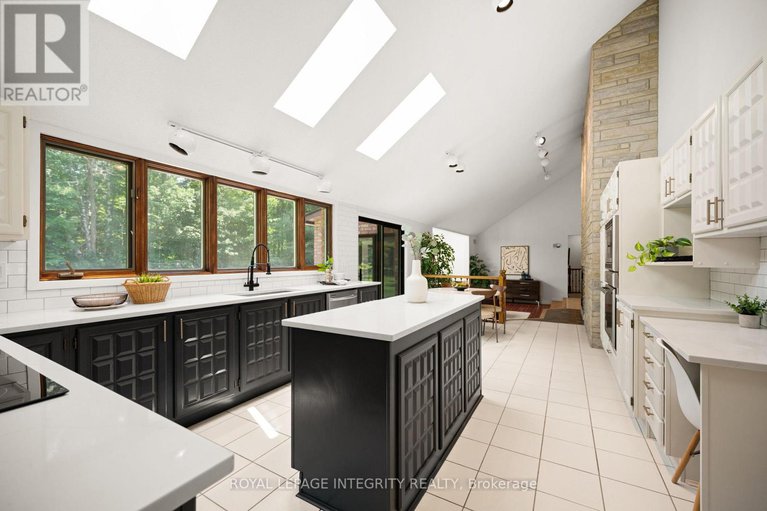 28625169/108-margaret-anne-drive/huntley-ward-south-east/ottawa/ontario/K0A1L0_11