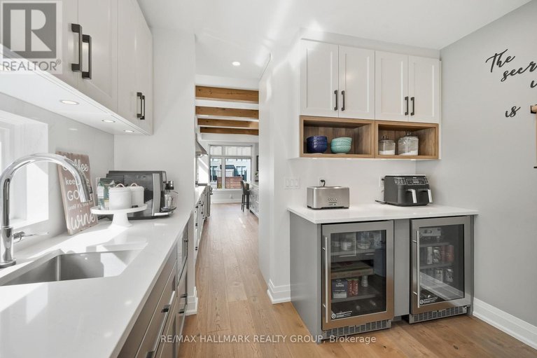 29074044/120-des-tournesols-court/mer-bleuebradley-estatesanderson-park/ottawa/ontario/K1W0J2_14