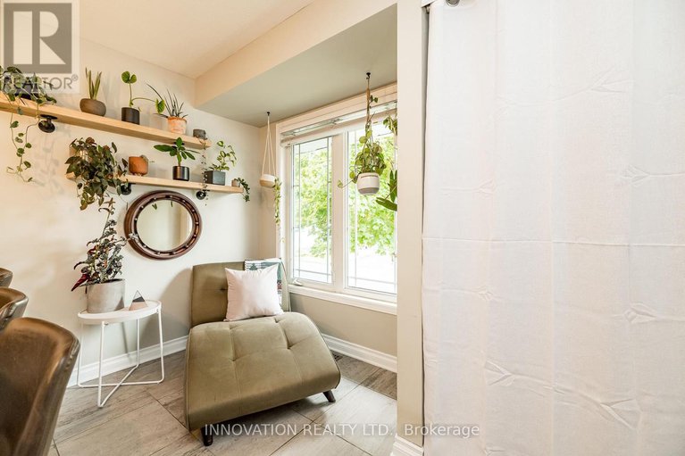 28790023/452-hillsboro-private/emerald-meadowstrailwest/ottawa/ontario/K2M3A7_5