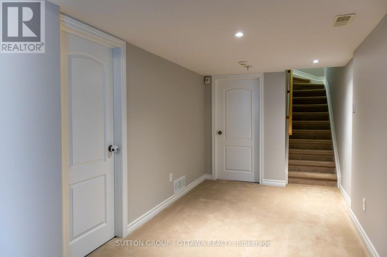 28230051/654-moorpark-avenue/emerald-meadowstrailwest/ottawa/ontario/K2M0H8_29