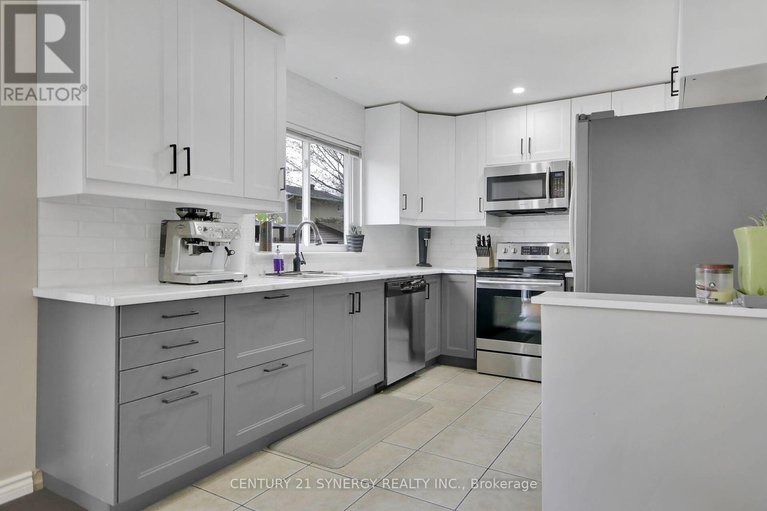 28283837/19-seabrooke-drive/glencairnhazeldean/ottawa/ontario/K2L2H8_11