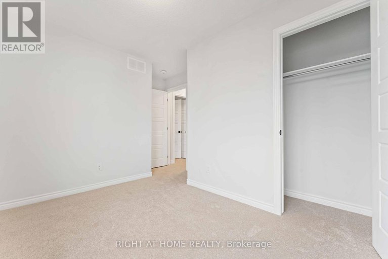 29129692/721-rouncey-road/emerald-meadowstrailwest/ottawa/ontario/K2V0S5_25