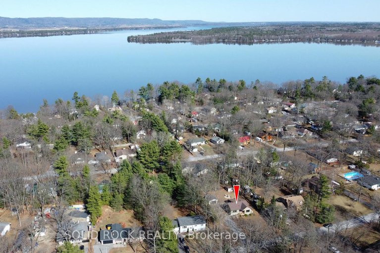 29634428/134-holiday-drive/constance-bay/ottawa/ontario/K0A3M0_35