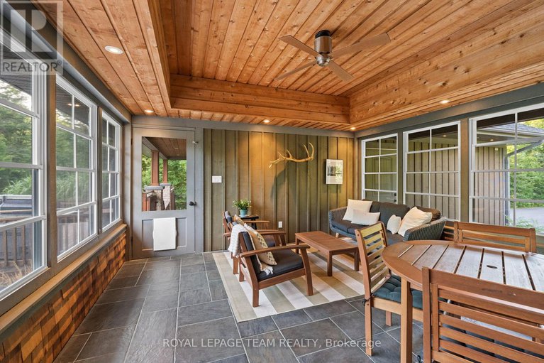 28865171/1560-maley-lane/rural-kanata-central/ottawa/ontario/K2W1C2_22