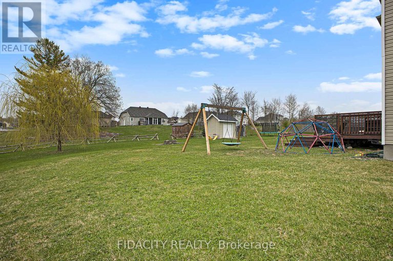 28251361/151-antler-court/mississippi-mills-ramsay-twp/mississippi-mills/ontario/K0A1A0_30