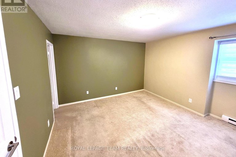 29178113/c-7-harness-lane/bridlewood/ottawa/ontario/K2M1E1_10