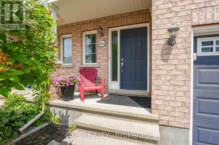 29123132/504-barholm-private/mer-bleuebradley-estatesanderson-park/ottawa/ontario/K4B1H9_2