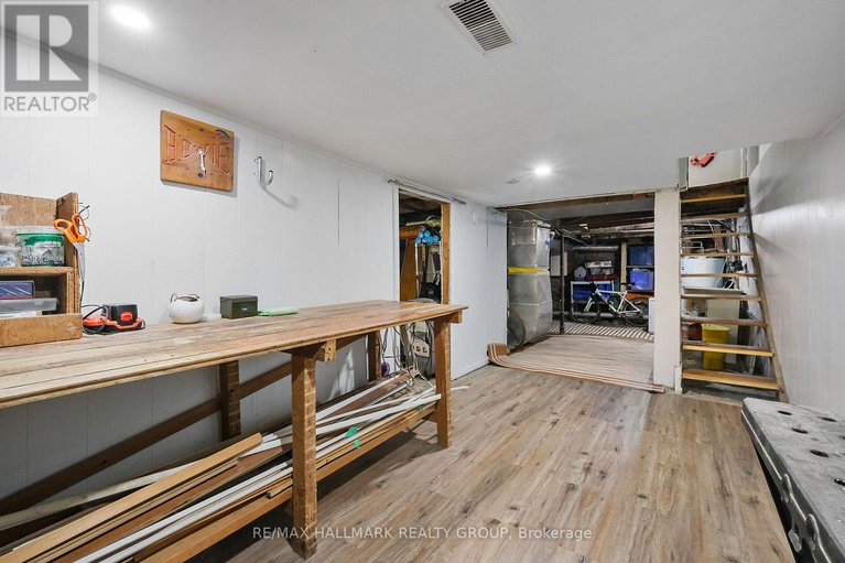 28774423/230-booth-street/west-centre-town/ottawa/ontario/K1R7J6_43