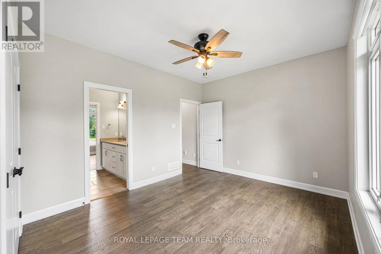 28362636/2500-kearns-way/osgoode-twp-north-of-reg-rd-6/ottawa/ontario/K4P1R9_26