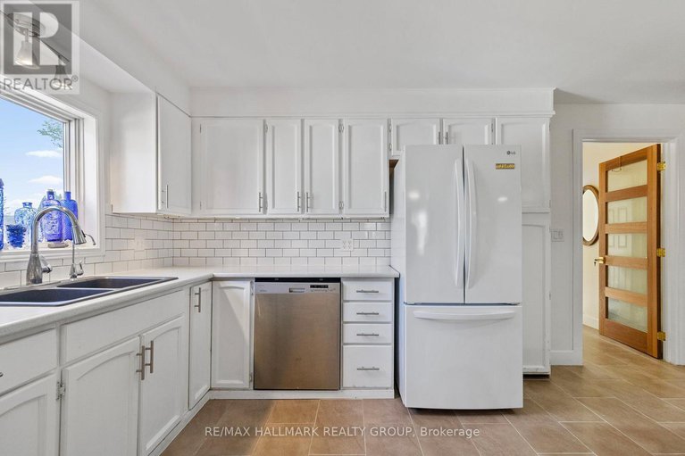 29421272/31-chaffey-street/brockville/brockville/ontario/K6V4L5_10