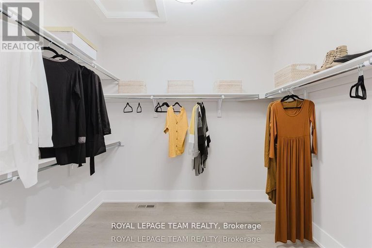 29028721/919-finescale-way/half-moon-bay/ottawa/ontario/K2J0R5_26