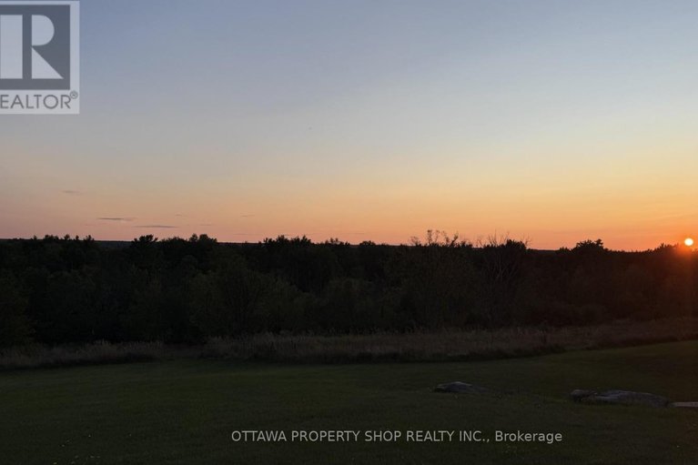 29624485/3057-greenland-road/dunrobin-shores/ottawa/ontario/K0A1T0_33