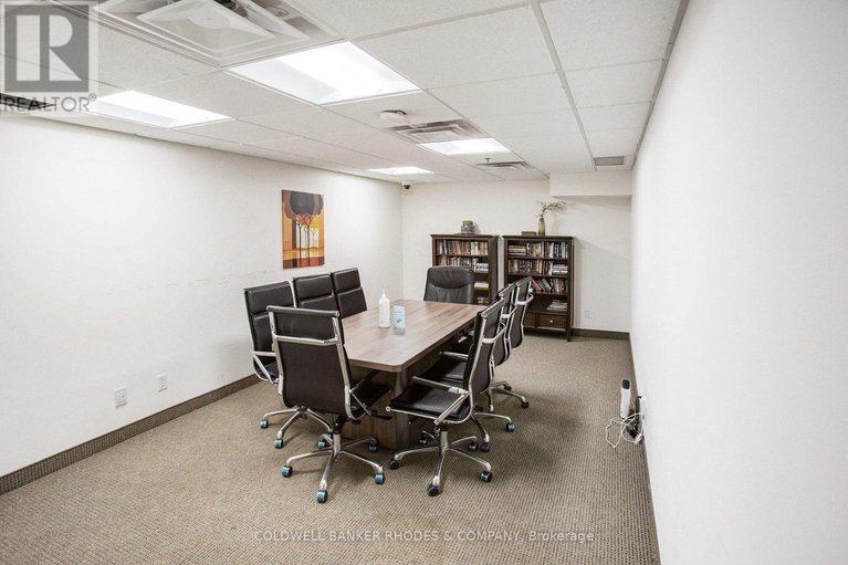 29669550/1809-242-rideau-street/sandy-hill/ottawa/ontario/K1N0B7_23