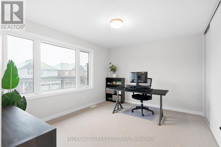 28403100/329-finial-way/half-moon-bay/ottawa/ontario/K2J6V9_28