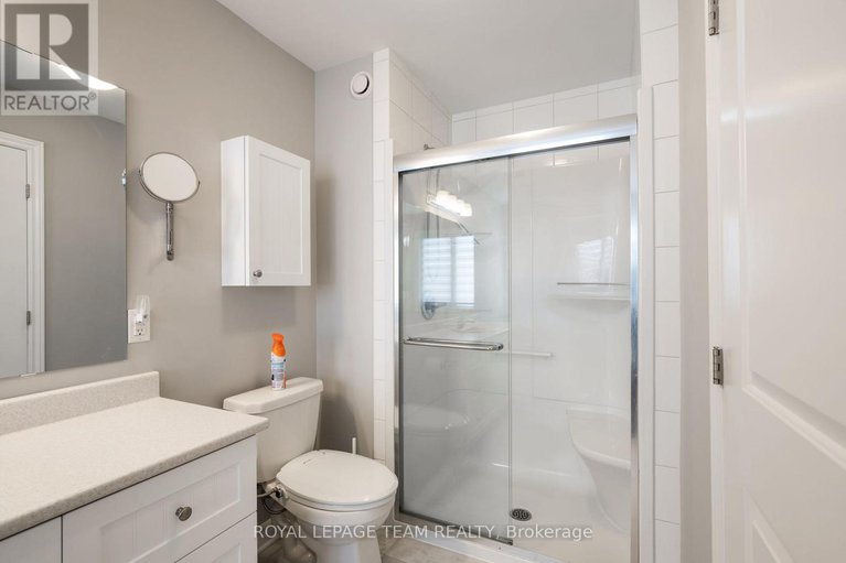 28396452/844-cedar-creek-drive/blossom-parkkemp-parkfindlay-creek/ottawa/ontario/K1T0B3_18