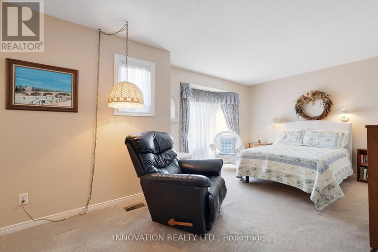 29423663/31-silver-horse-crescent/bridlewood/ottawa/ontario/K2M2J2_17