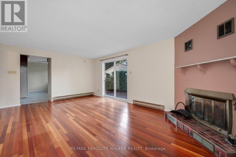 28746001/1439-metz-crescent/carson-meadows/ottawa/ontario/K1K3Z9_14