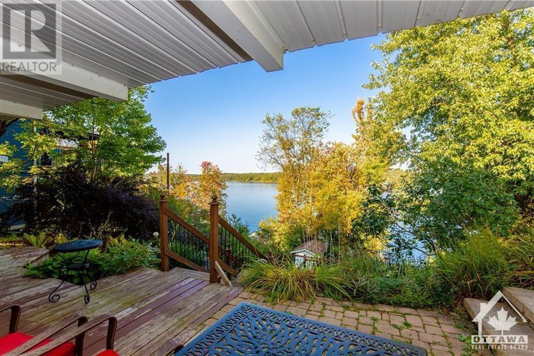 27522542/64-rossel-trail/muskrat-lake/cobden/ontario/K0J1K0_23