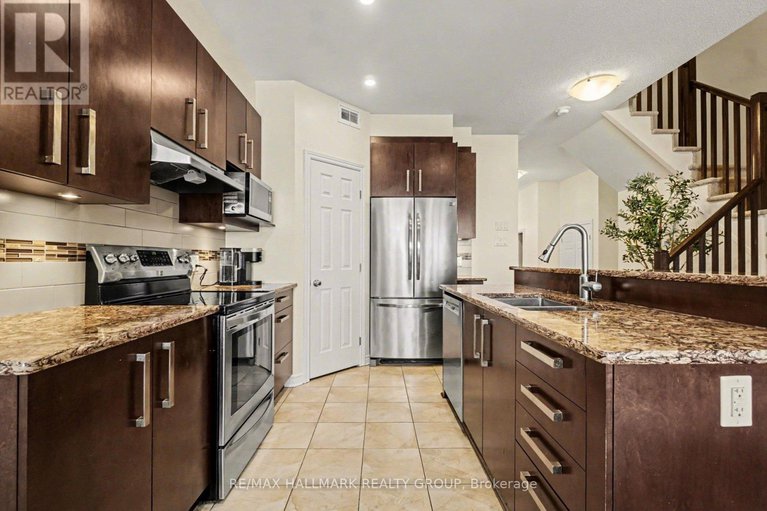 29401593/122-minoterie-ridge/camelot/ottawa/ontario/K4A0Y5_8