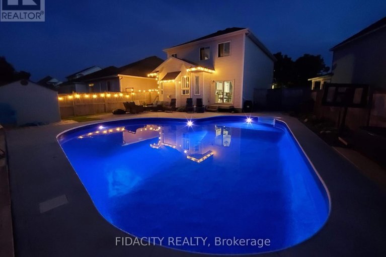 29688252/78-black-bear-way/stittsville-south/ottawa/ontario/K2S2G7_42