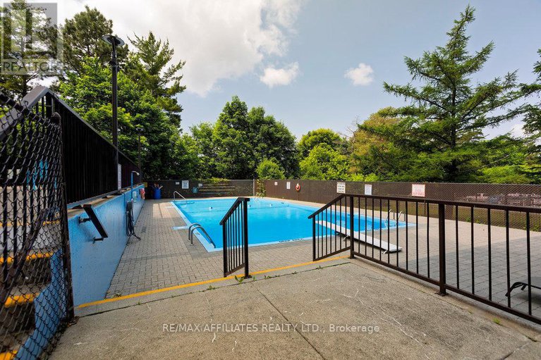 28466299/1705-1195-richmond-road/woodroffe/ottawa/ontario/K2B8E4_37